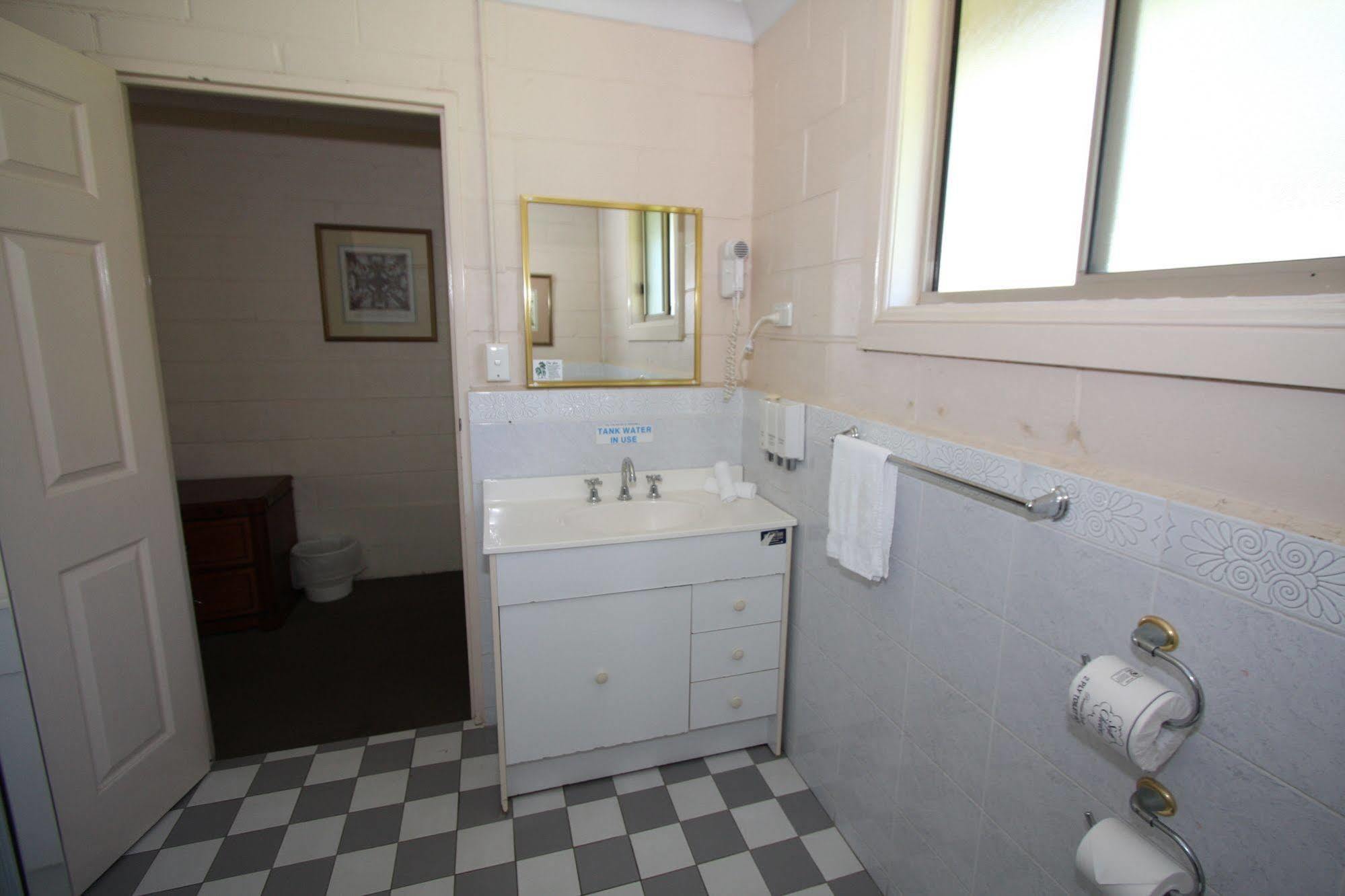 Picton Valley Motel Australia Exterior photo