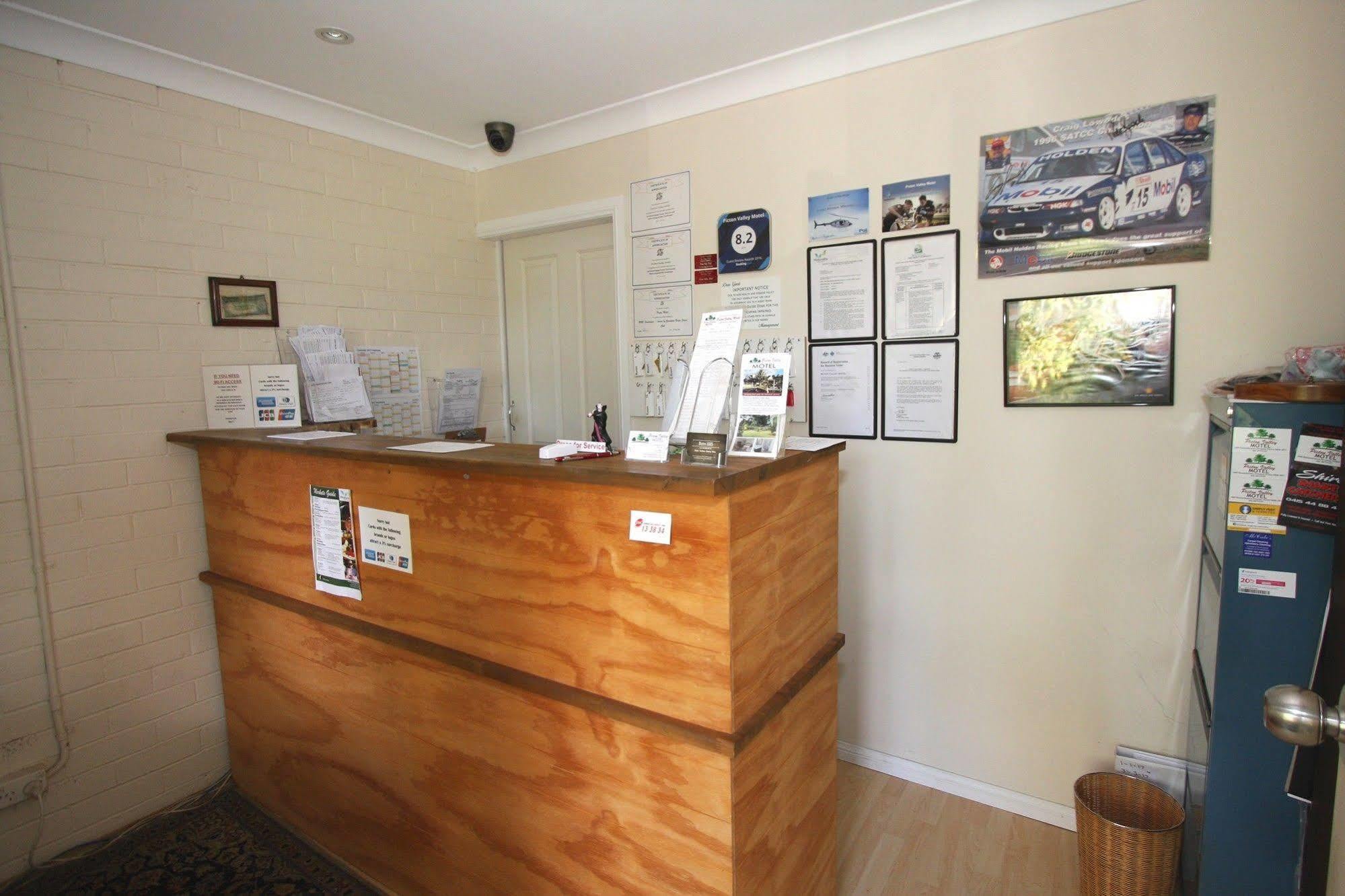 Picton Valley Motel Australia Exterior photo
